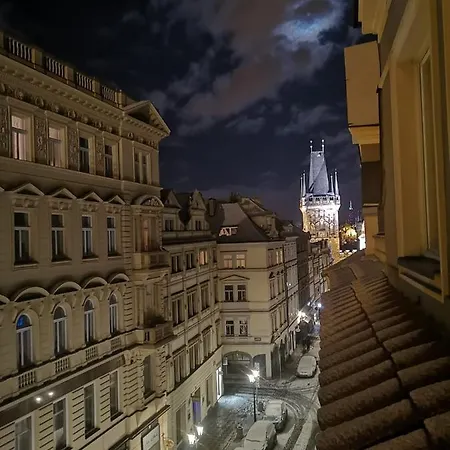 Steps Away From Charles Bridge - 3room With Balcony