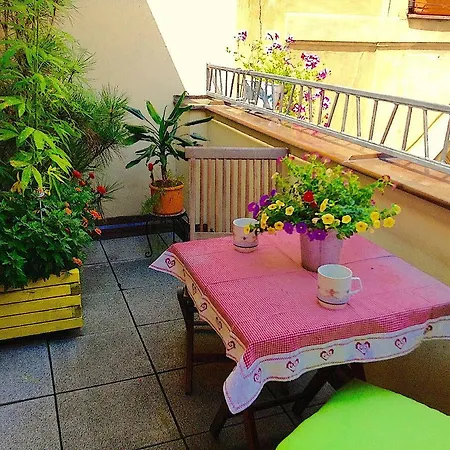 Steps Away From Charles Bridge - 3room With Balcony *
