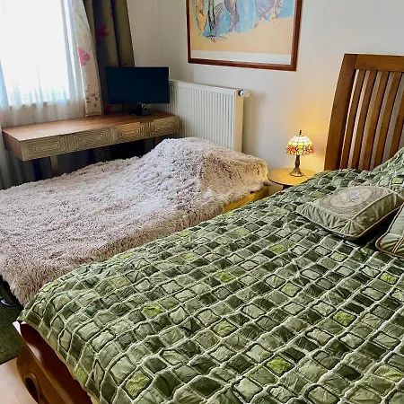 Appartement Steps Away From Charles Bridge - 3room With Balcony Praag