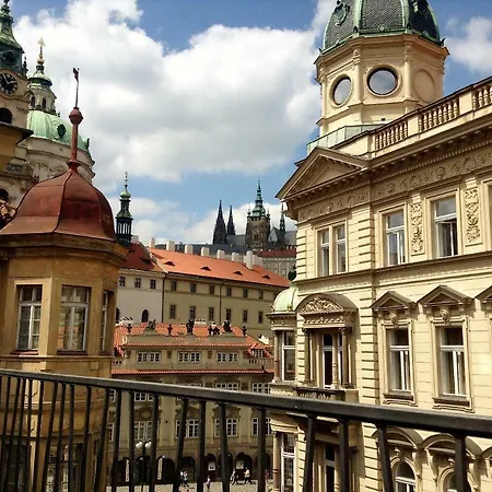 Steps Away From Charles Bridge - 3room With Balcony Appartement