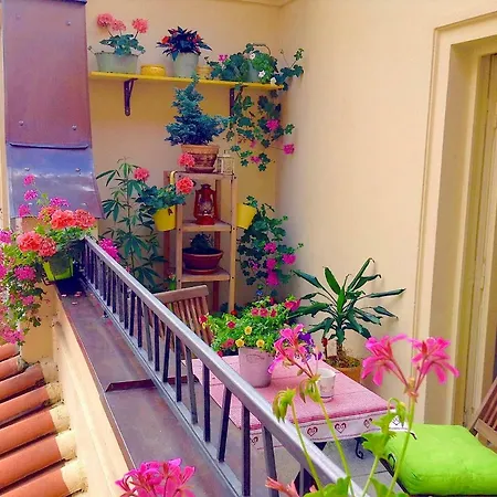 Steps Away From Charles Bridge - 3room With Balcony Appartement
